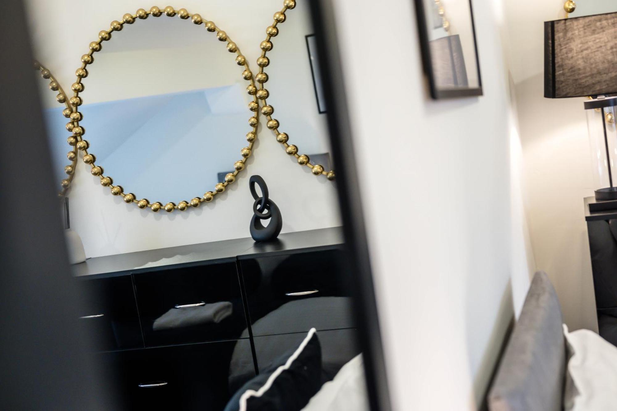 Anfield Cosy Stays - Air Host & Stay - Sleeps 14 Liverpool Buitenkant foto